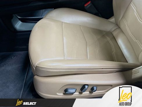 Used 2023 Cadillac XT5 Premium Luxury w/ Platinum Package AWD/4WD image 23