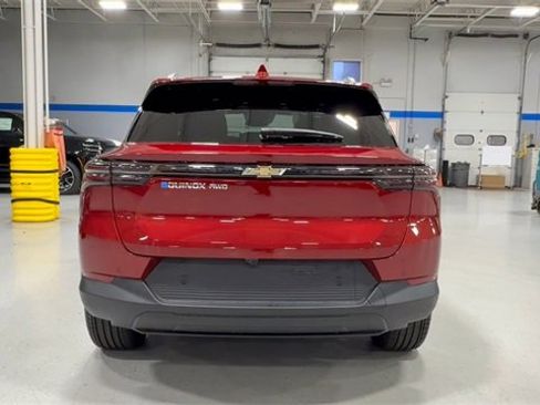 New 2026 Chevrolet Equinox EV LT image 5