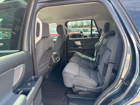 Certified 2025 Ford Expedition Active image 13