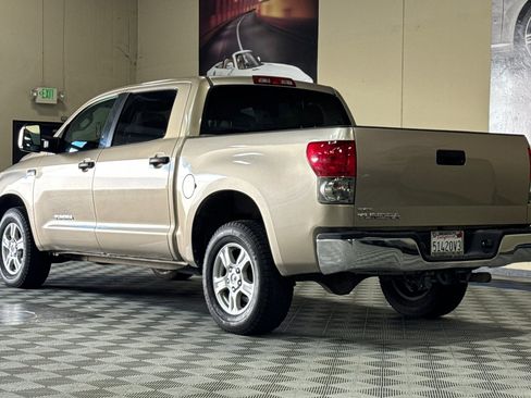 Used 2007 Toyota Tundra SR5 w/ Preferred Accessory Pkg RWD image 6