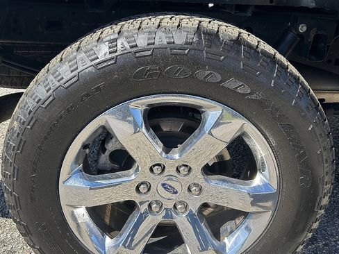Used 2022 Ford F150 XLT w/ Equipment Group 302A High AWD/4WD image 8