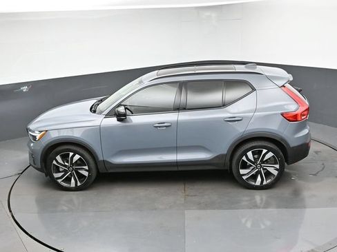 Used 2023 Volvo XC40 B5 Ultimate w/ Protection Package Premier AWD/4WD image 47