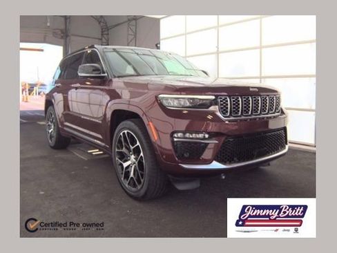 Used 2024 Jeep Grand Cherokee Summit AWD/4WD image 1