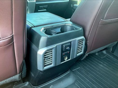 Used 2016 Ford F150 Platinum w/ Equipment Group 701A Luxury AWD/4WD image 12