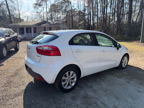 Used 2014 Kia Rio EX w/ Convenience Package image 4