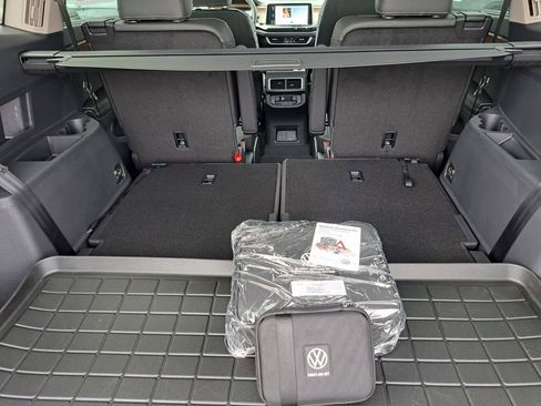 New 2026 Volkswagen Atlas SE image 27