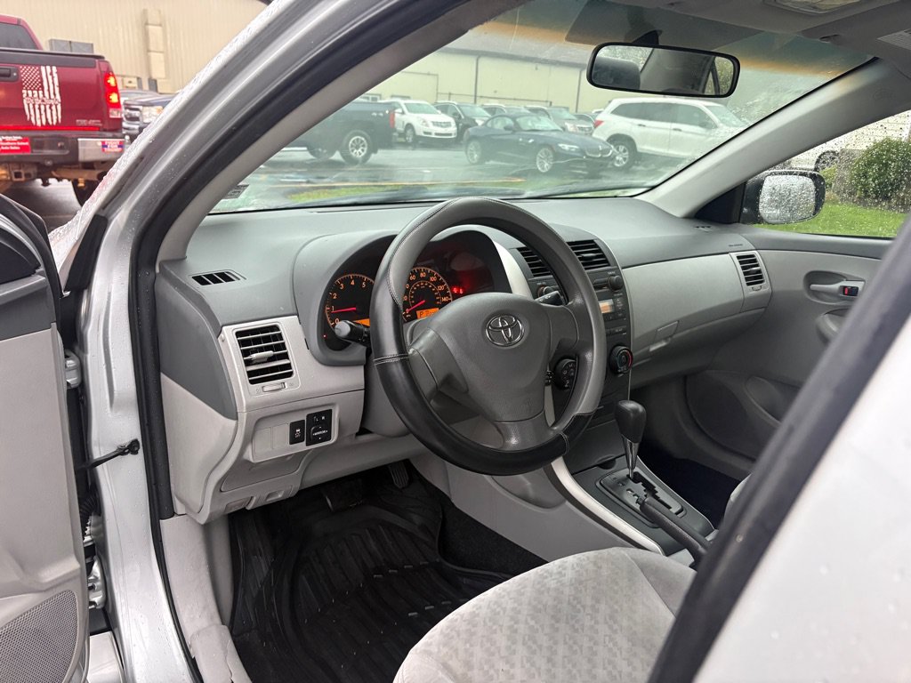 Used 2009 Toyota Corolla LE w/ All Weather Guard Pkg FWD image 13
