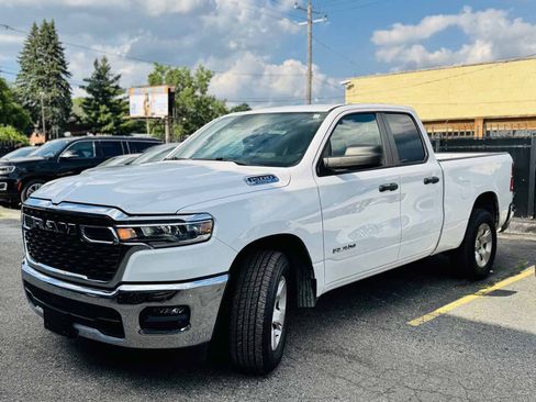 Used 2026 RAM 1500 Big Horn AWD/4WD image 11
