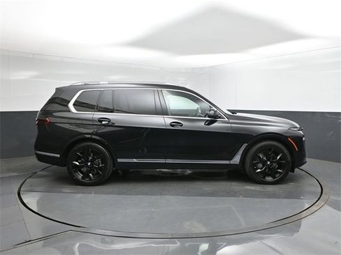 New 2026 BMW X7 xDrive40i w/ Executive Package image 26