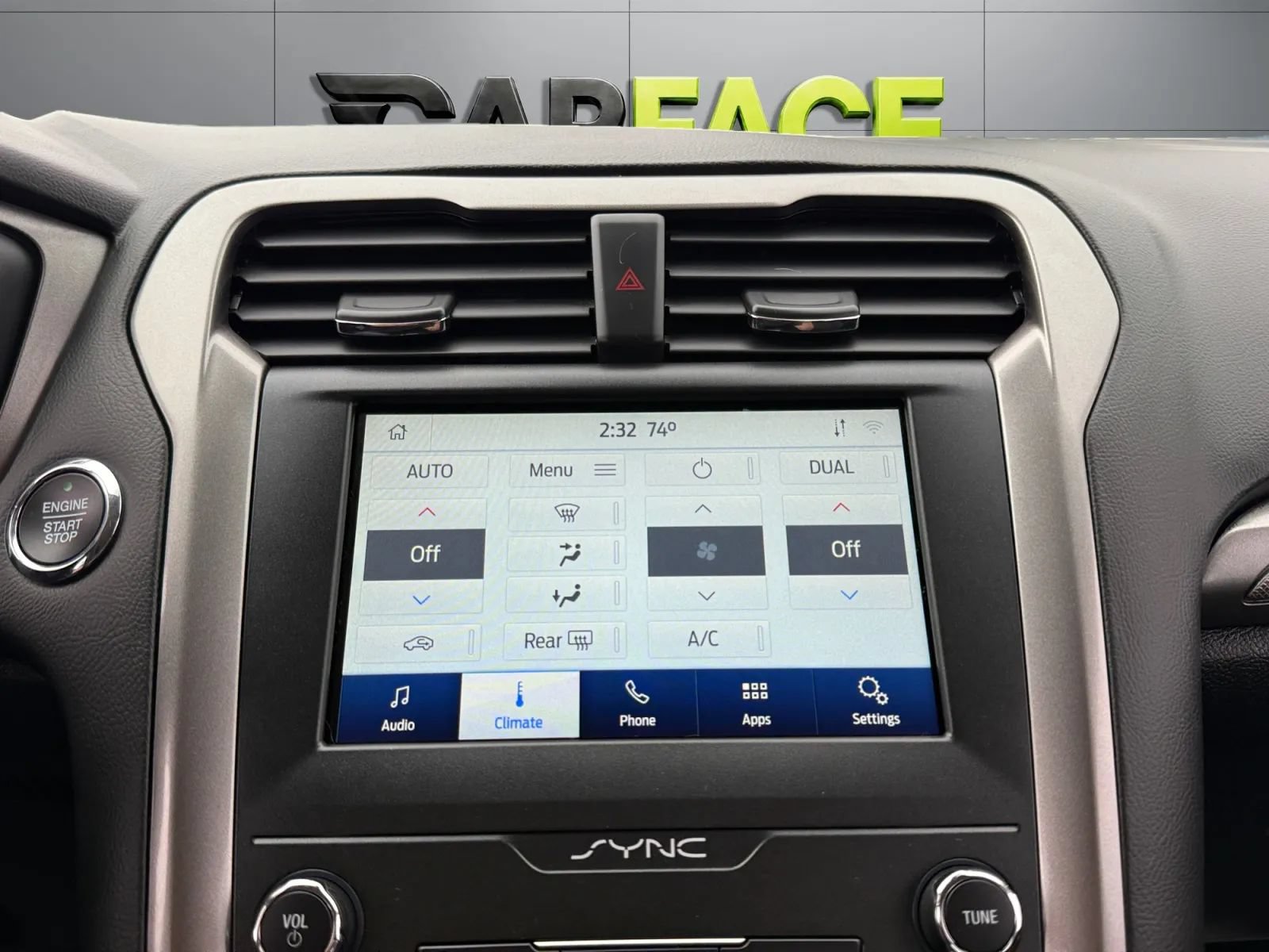 Used 2020 Ford Fusion SE FWD image 30