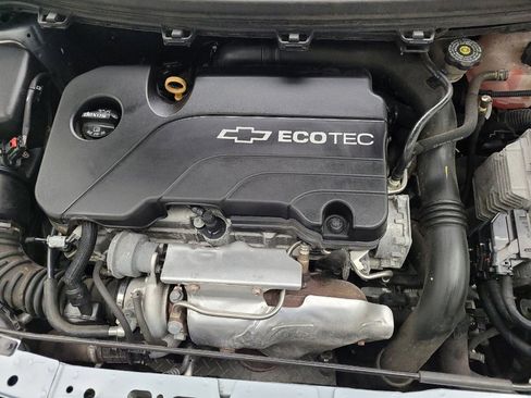 Used 2017 Chevrolet Cruze LT FWD image 30