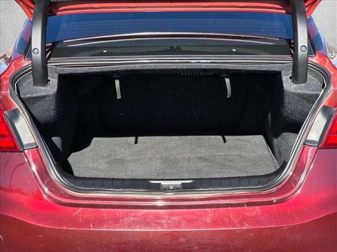 Used 2017 Nissan Maxima Platinum w/ Medallion Package image 6