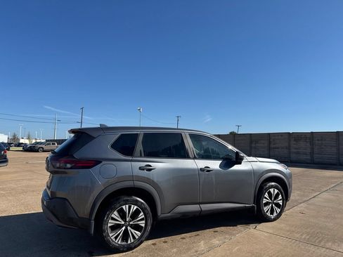 Certified 2023 Nissan Rogue SV FWD image 22