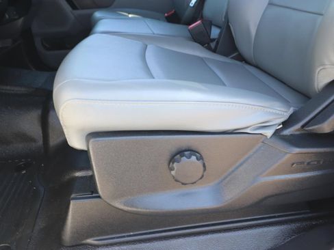 Used 2024 Ford F550 4x4 Crew Cab Super Duty image 17
