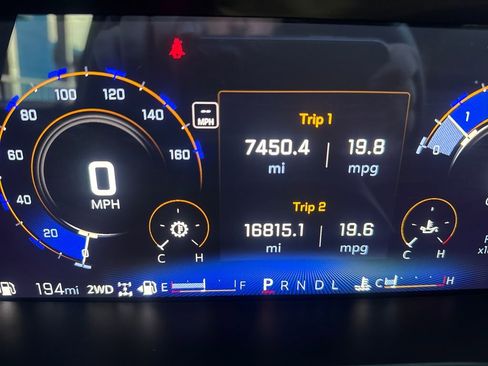 Used 2024 Chevrolet Colorado Z71 w/ Z71 Convenience Package 2 image 16