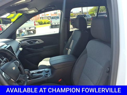 Used 2023 Chevrolet Traverse LT FWD image 13