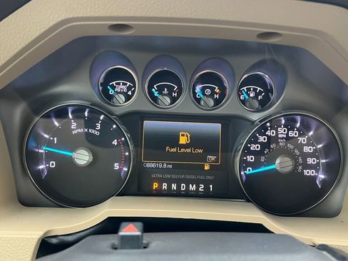 Used 2016 Ford F350 XLT w/ XLT Premium Package image 9