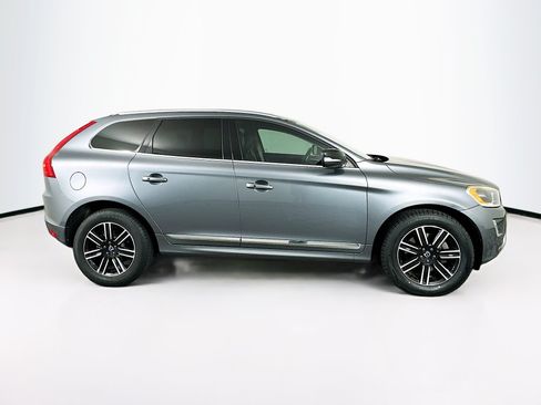 Used 2017 Volvo XC60 T5 Dynamic w/ Preferred Option Package AWD/4WD image 10