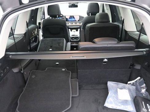 Used 2026 Mercedes-Benz GLS 450 4MATIC image 24