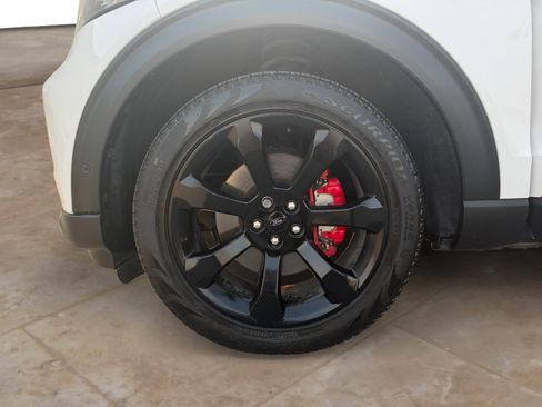 Used 2022 Ford Explorer ST w/ Equipment Group 401A AWD/4WD image 25