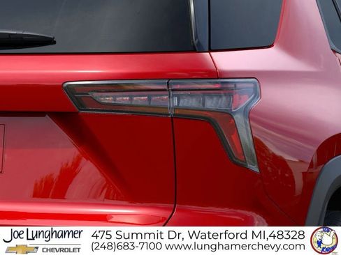 New 2026 Chevrolet Equinox LT w/ Convenience Package II FWD image 13