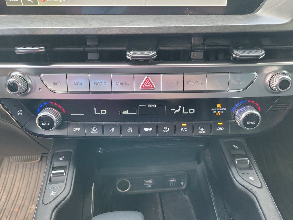 Used 2025 Kia Telluride EX X-Line AWD/4WD image 22