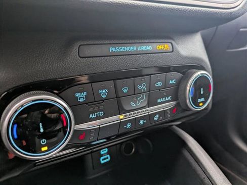 Used 2022 Ford Escape SEL w/ SEL Stealth AWD Package image 11