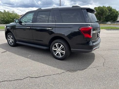 Used 2024 Ford Expedition Limited AWD/4WD image 5