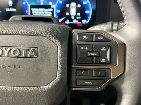 Used 2024 Toyota Land Cruiser image 19