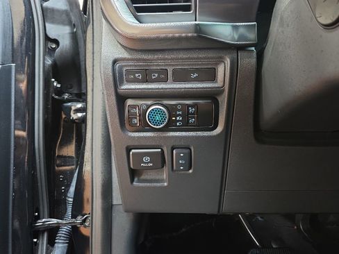 Used 2024 Ford F150 Lariat AWD/4WD image 26