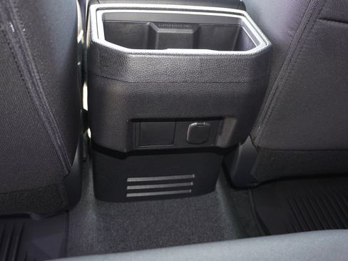 Certified 2026 Toyota Tacoma SR5 AWD/4WD image 6