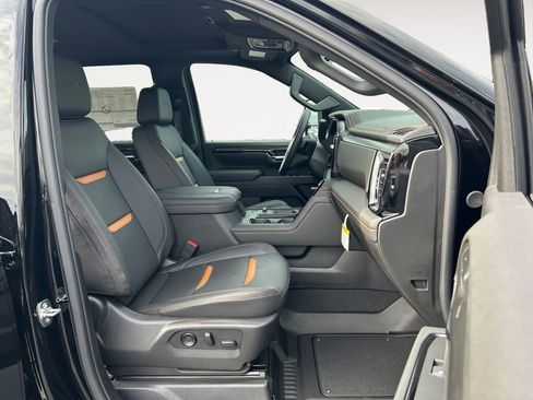 New 2025 GMC Sierra 2500 AT4 w/ AT4 Premium Plus Package image 10