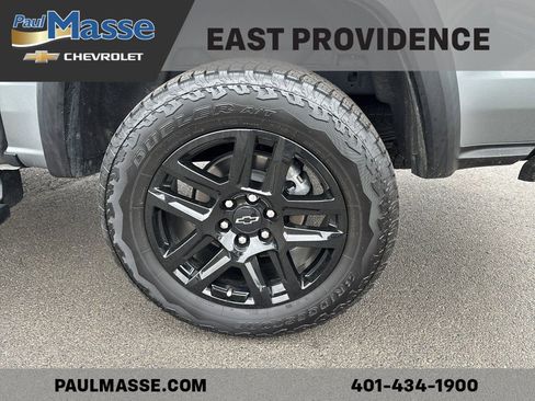 Certified 2024 Chevrolet Colorado Trail Boss w/ Technology Package AWD/4WD image 8