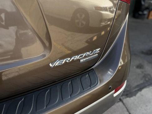 Used 2011 Hyundai Veracruz Limited FWD image 40