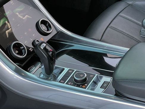 Used 2020 Land Rover Range Rover Sport HSE Dynamic image 30