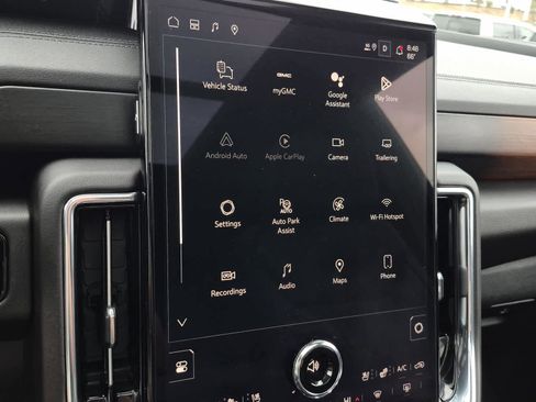 Certified 2025 GMC Yukon Denali w/ Denali Reserve Package image 33