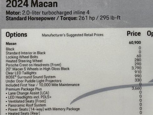 Used 2024 Porsche Macan image 3