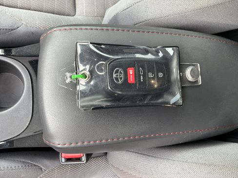 Used 2024 Toyota Corolla SE FWD image 35
