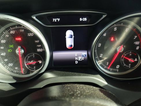 Used 2018 Mercedes-Benz CLA 250 image 19