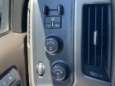 Used 2017 GMC Sierra 2500 Denali w/ Duramax Plus Package AWD/4WD image 13