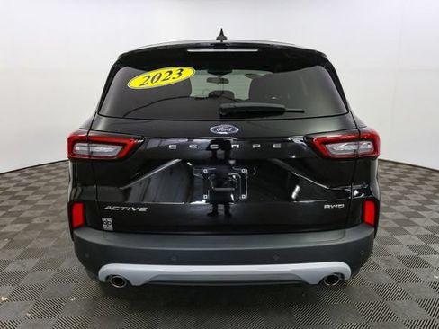 Used 2023 Ford Escape Active w/ Tech Pack #2 AWD/4WD image 8