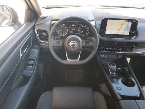 Used 2021 Nissan Rogue SL w/ Premium Package image 30