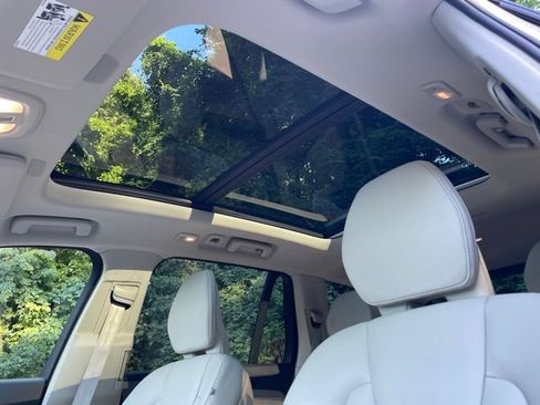 Certified 2024 Volvo XC90 B6 Plus w/ Protection Package AWD/4WD image 26
