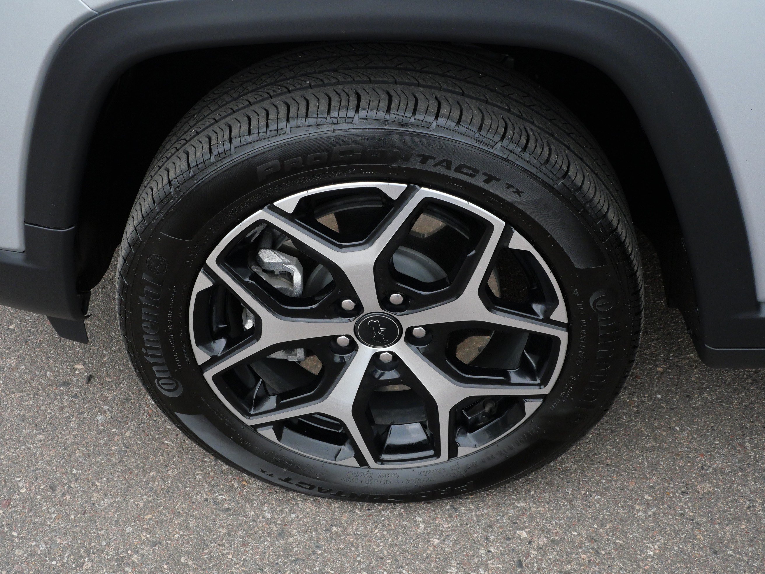 Used 2025 Jeep Compass Limited AWD/4WD image 15