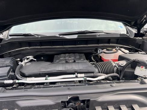 Used 2025 Chevrolet Silverado 1500 LT w/ Convenience Package II image 20