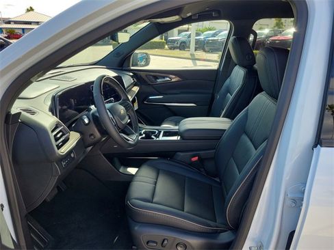 New 2026 Chevrolet Traverse High Country image 9