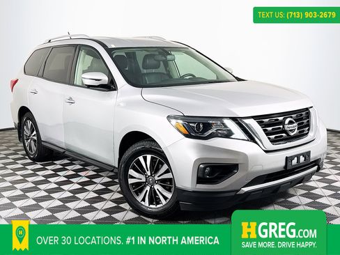 Used 2017 Nissan Pathfinder SL image 1