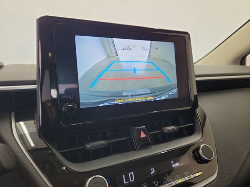 Used 2023 Toyota Corolla LE image 28