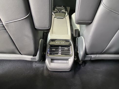 Certified 2021 Volkswagen ID.4 1st Edition RWD image 39