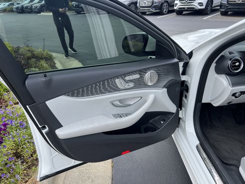 Used 2022 Mercedes-Benz E 350 Sedan w/ Driver Assistance Package image 14